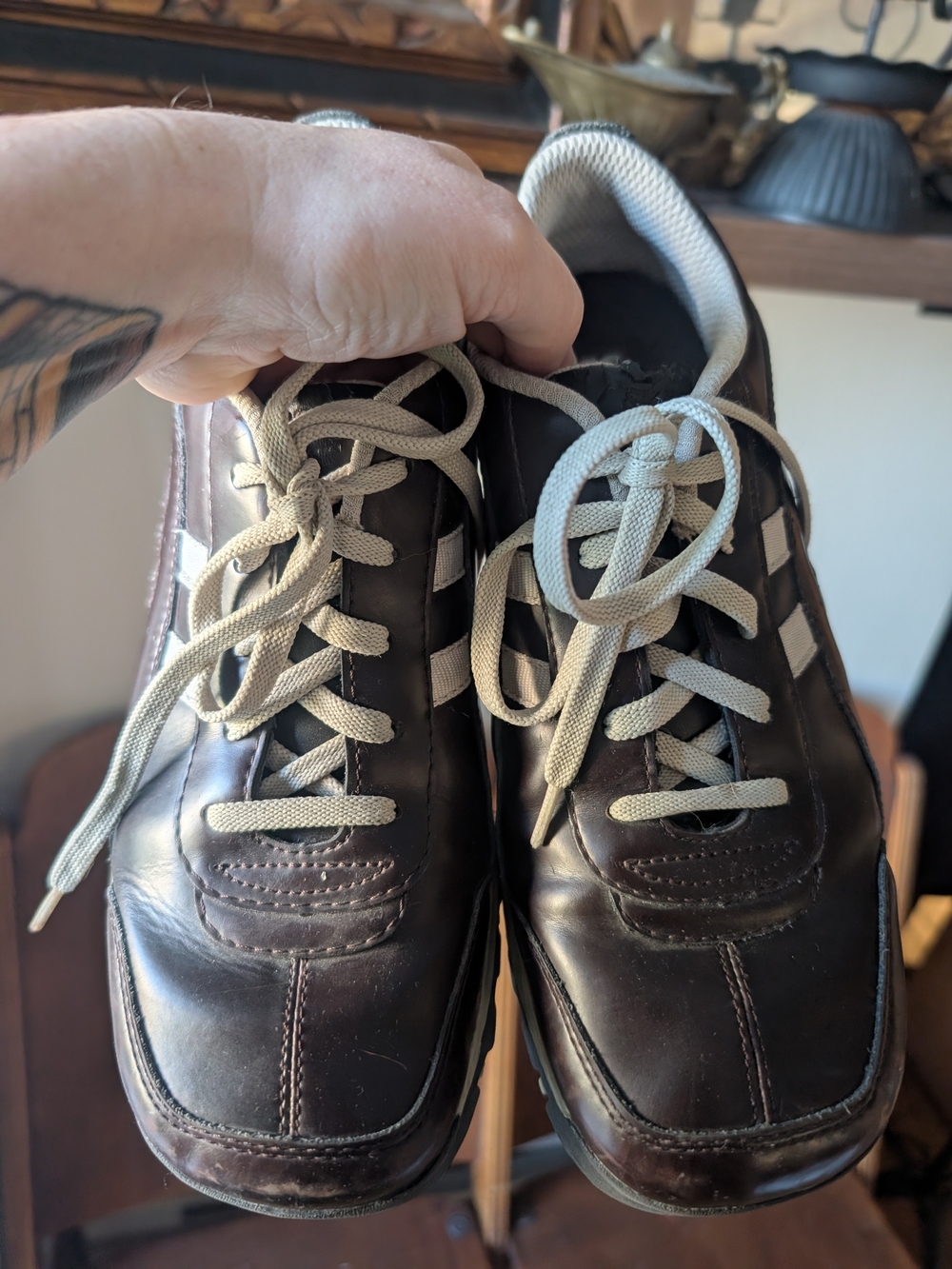 Y2k Women's Brown Leather Lace-Up Shoes with Cream Laces